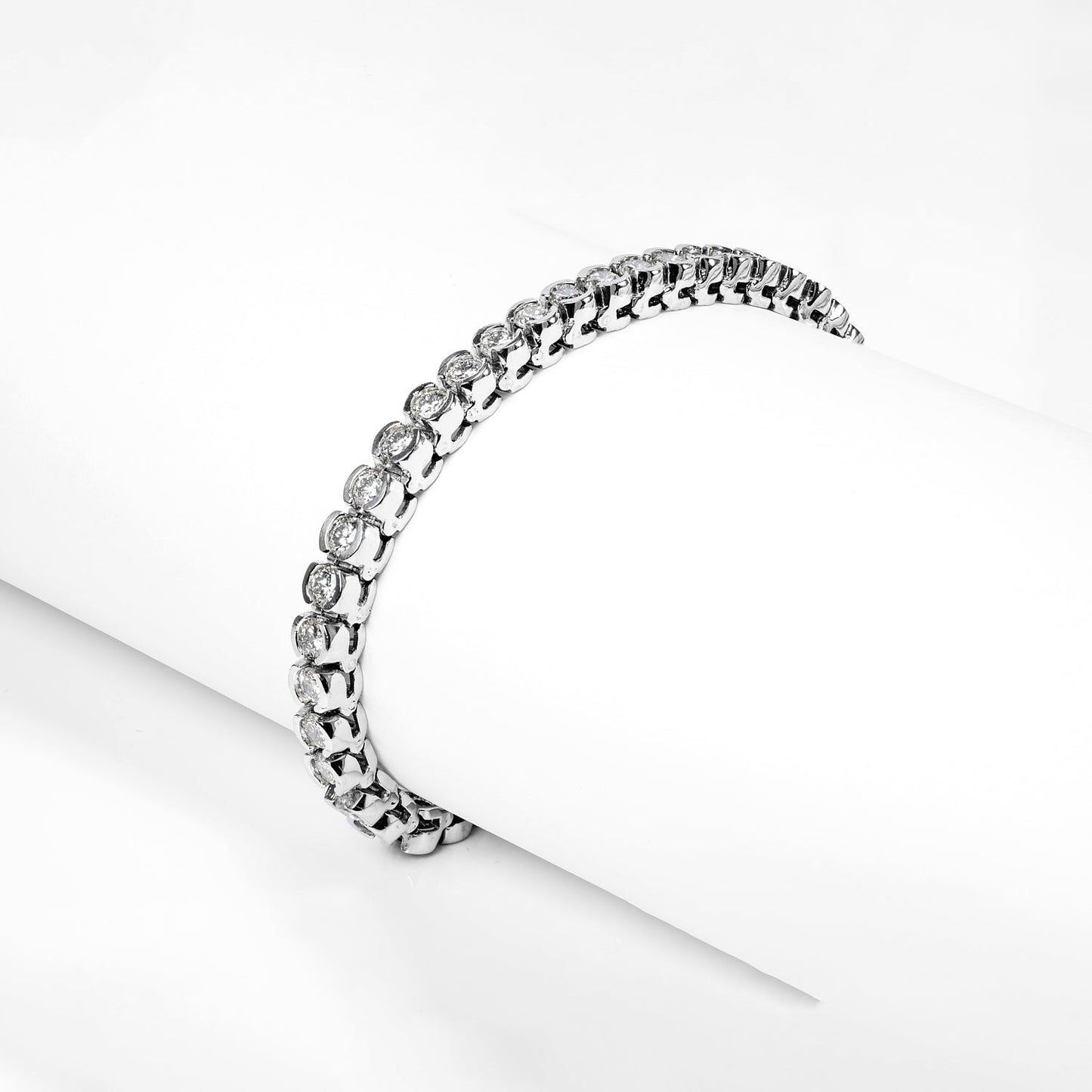 Diamond Tennis Bracelet  7 Carat Round Brilliant Single Row in Platinum