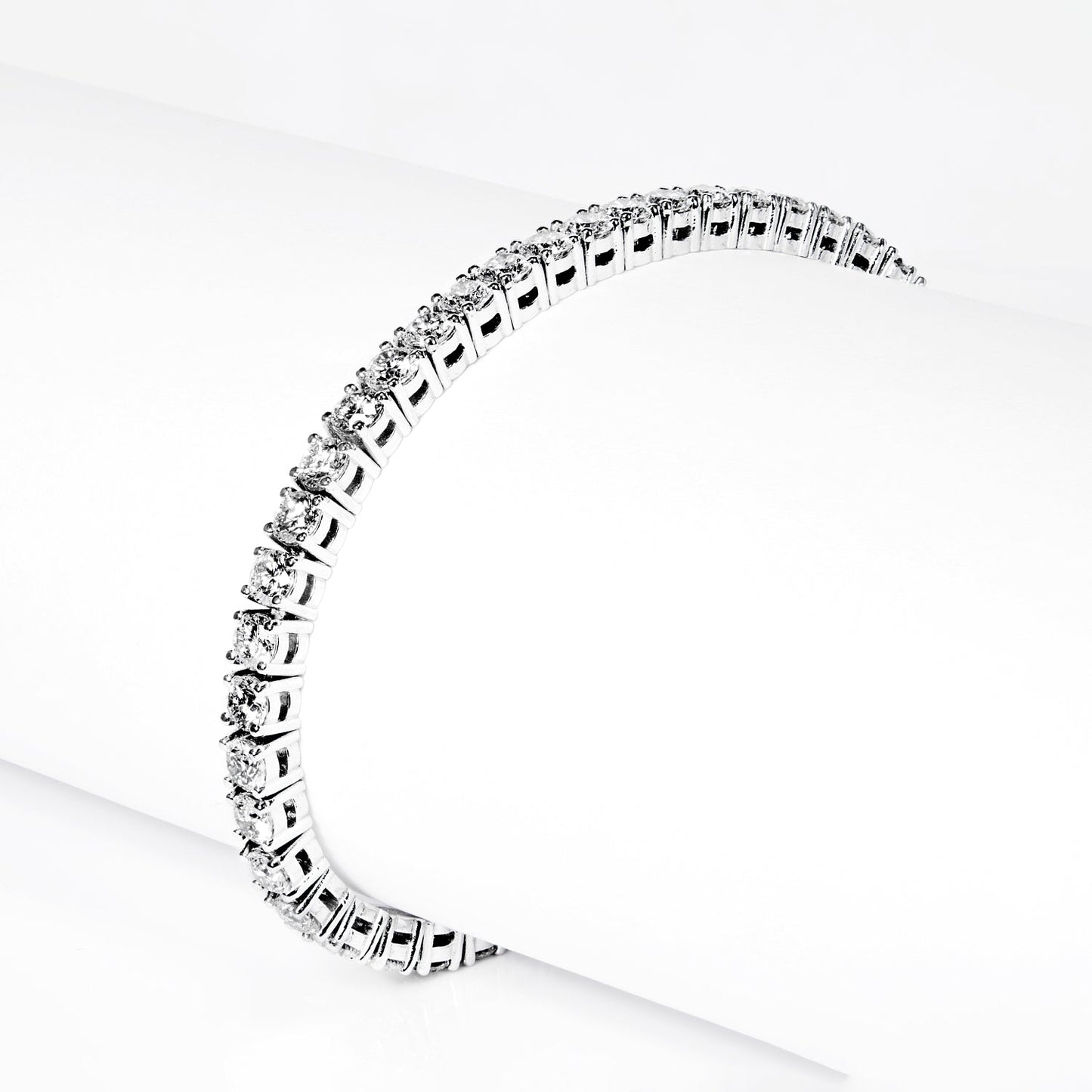 13 Carat Round Brilliant Lab-Grown Diamond Tennis Bracelet Side