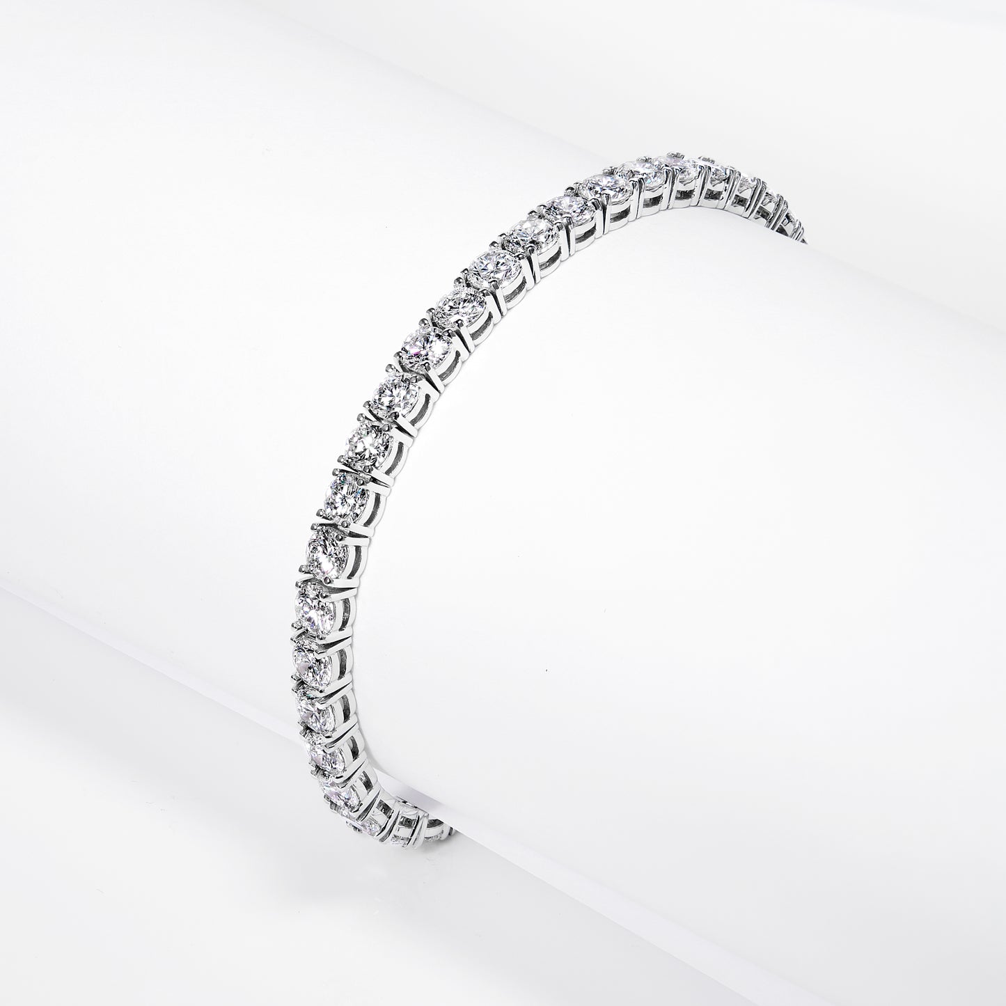 10 Carat Round Brilliant Lab Grown Diamond Tennis Bracelet in 14k White Gold