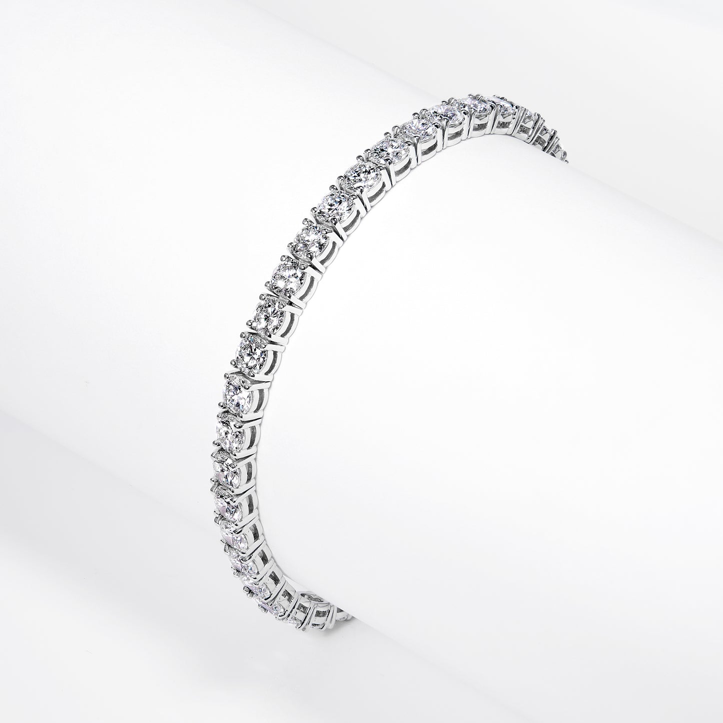 10 Carat Round Brilliant Lab Grown Diamond Tennis Bracelet Side